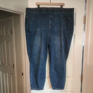 NWOT Torrid Sz 28-30 Luxe Slim Boot Denim Jeans Pull On No Zipper Real Pockets